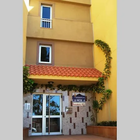 La Perla E35- El Medano, Tenerife Apartment